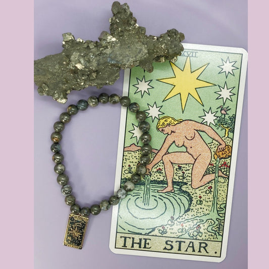 The Star w. White Pyrite